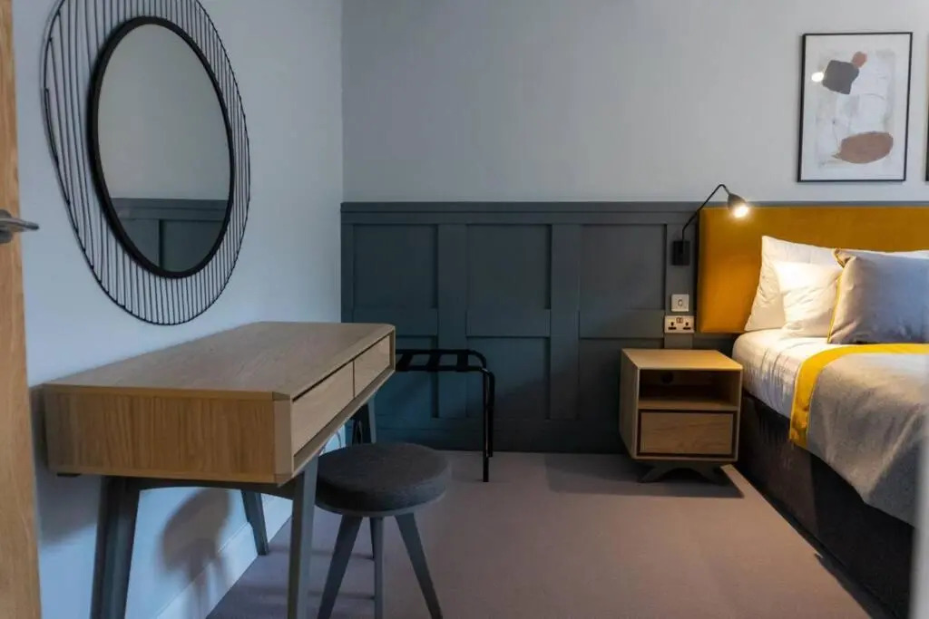 9 Argyle Square - Stylish 2 Bedroom Apartment
