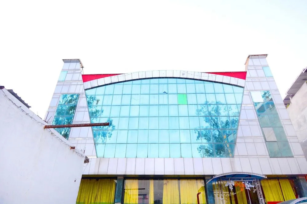 Oyo 35761 Hotel Le Kingston