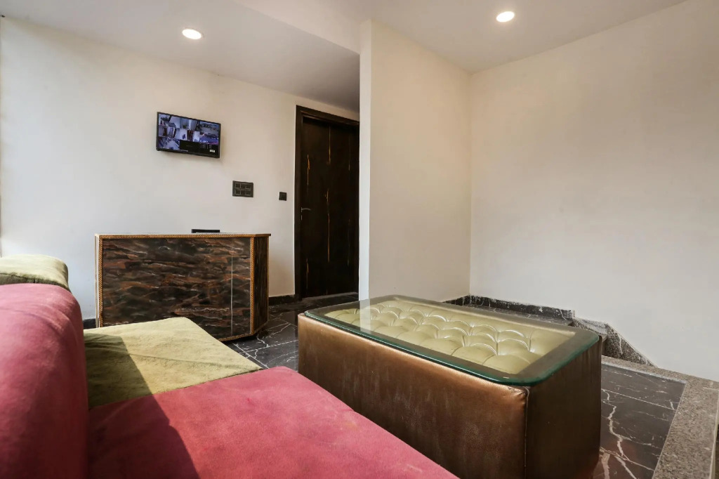 OYO Flagship 76522 Star Stay