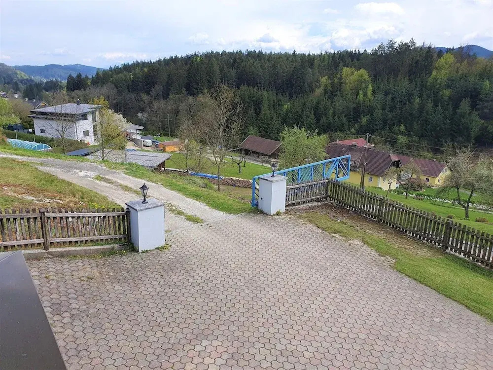 Apartment by Worthersee With Pool