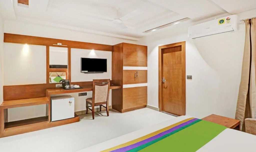 Treebo Emora Grand - Near Bangalore Airport