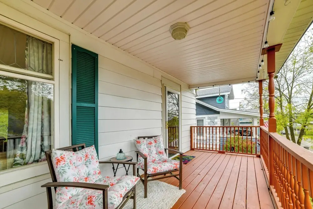 1 Mi to Dtwn Binghamton: Pet-friendly Home w/ Deck