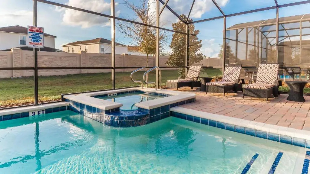 Champion Gates Resort 8 Bed Games Room Water Park Restaurant and Much More