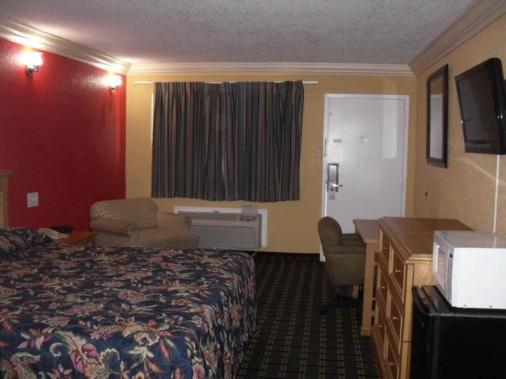 OYO Hotel Crowley LA I-10