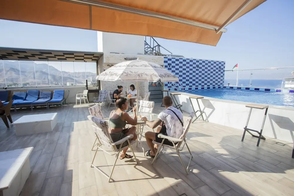 Alena Hotel