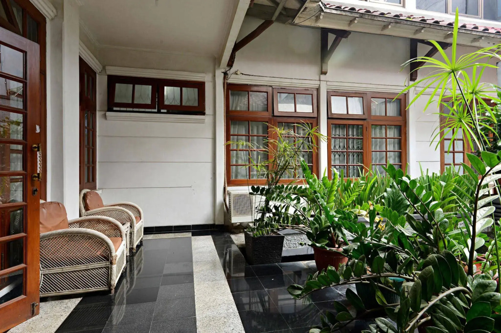 Zenrooms Villa Duta