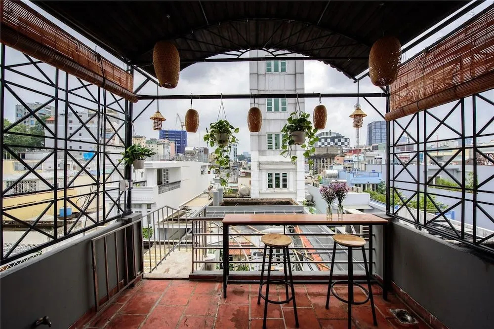 The Like Hostel & Cafe
