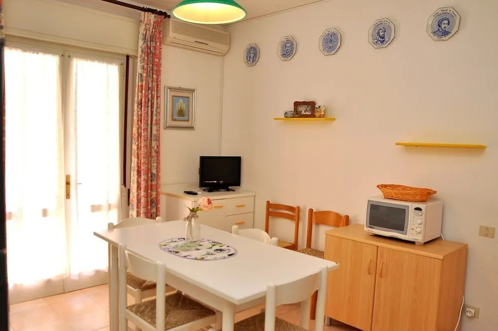 Lovely Flat Just 150mt From the Beach