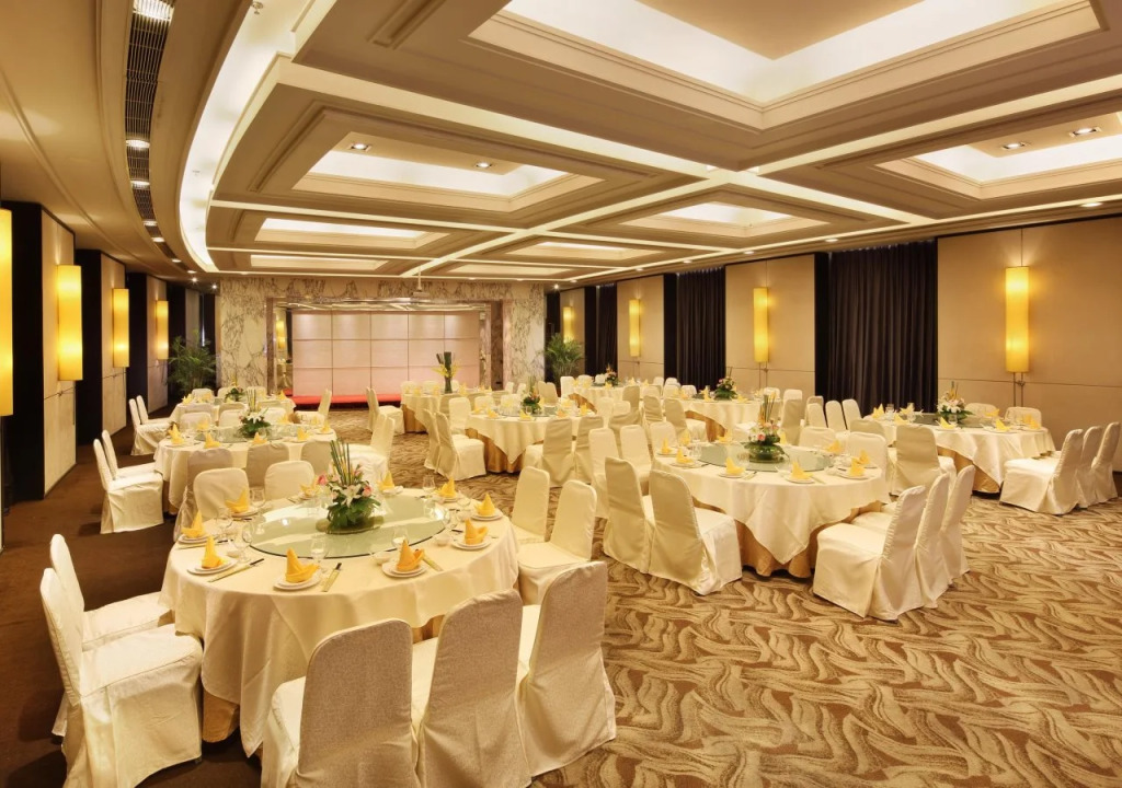 Отель Radisson Red Shanghai Wujiaochang