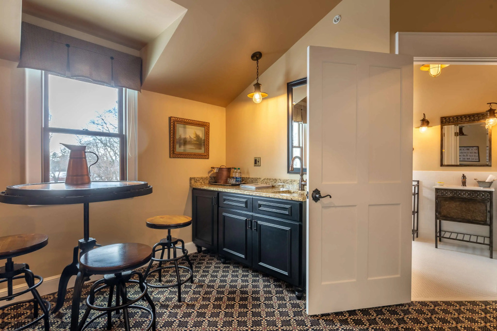 Steele Mansion Inn & Gathering Hub