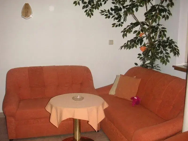HOLIDAY Apartments