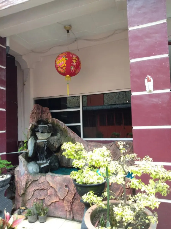 First Inn Hotel