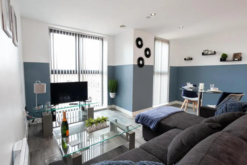 Stylish 1 bed Apt - Fallowfield - Free parking