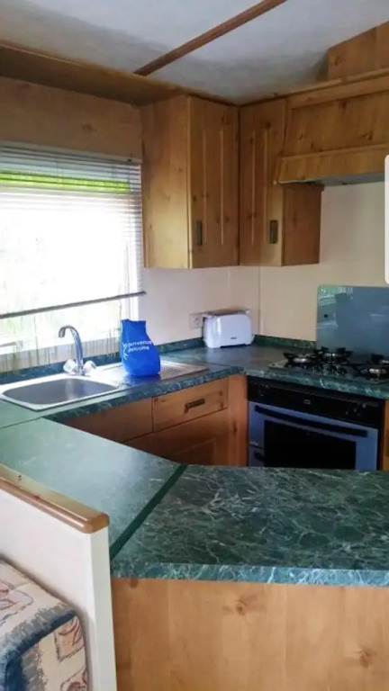 Bungalow With 2 Bedrooms in Fréjus, With Shared Pool and Furnished Garden - 8 km From the Beach