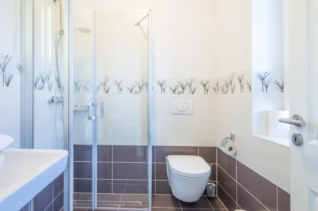Exclusively furnished 5-star holiday home near the beach.