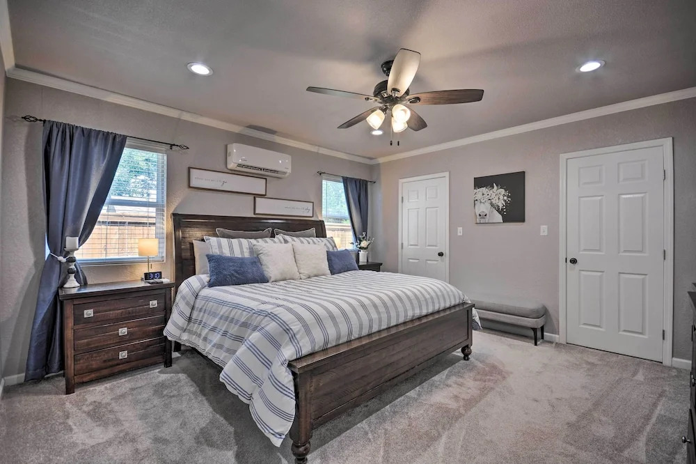 Stylish Home - Walk to Texas Tech University!