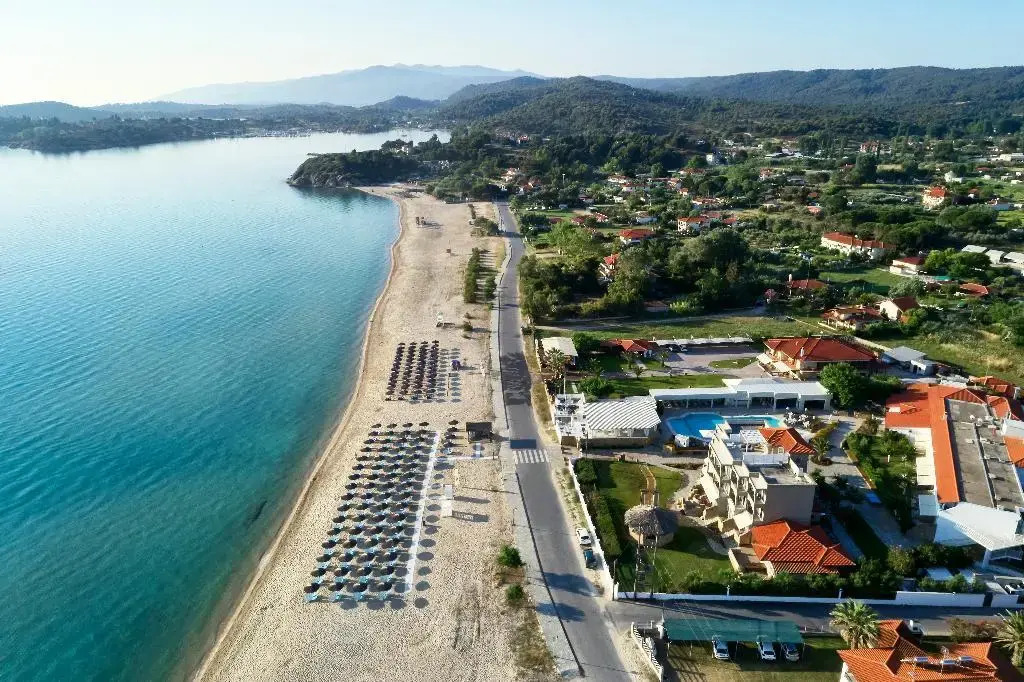 Antigoni Seaside Resort