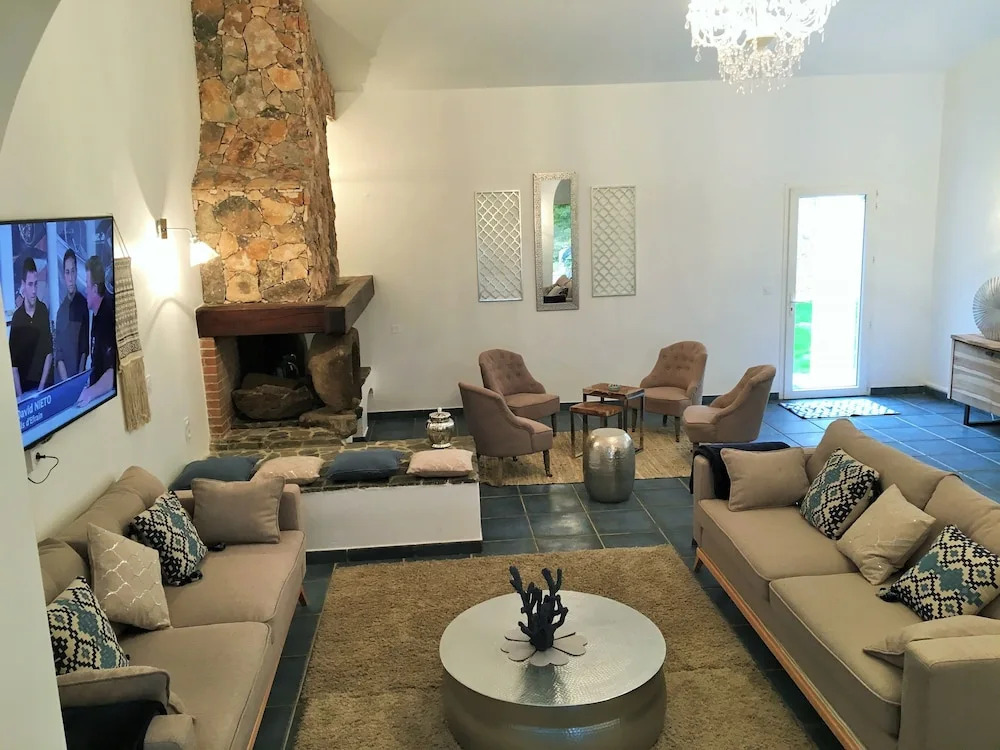 Villa Kanishka