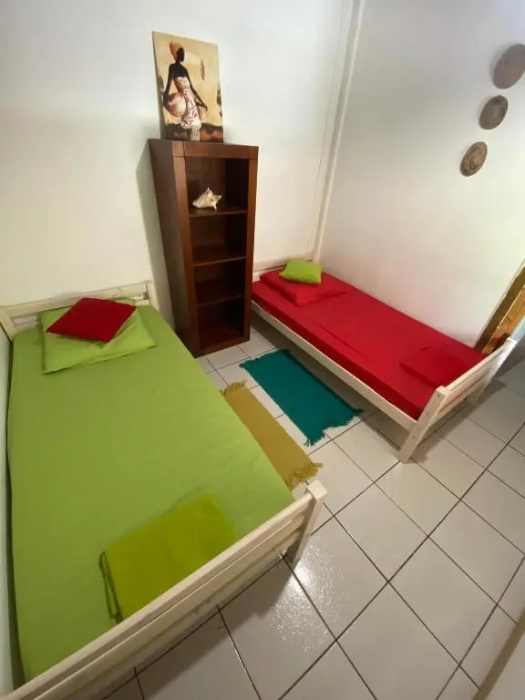 Cottage piscine, 3 chambres, 5 min plage, BBQ