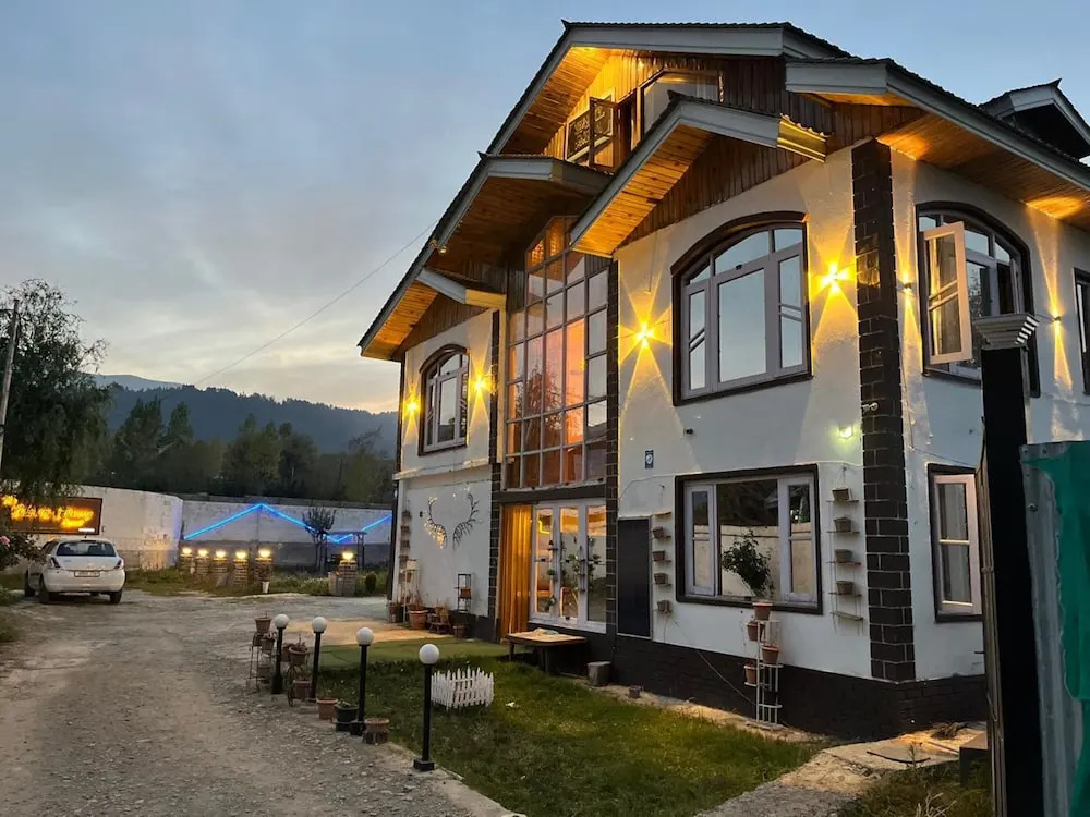 Gulmarg Gateway Srinagar Tangmarg Rd