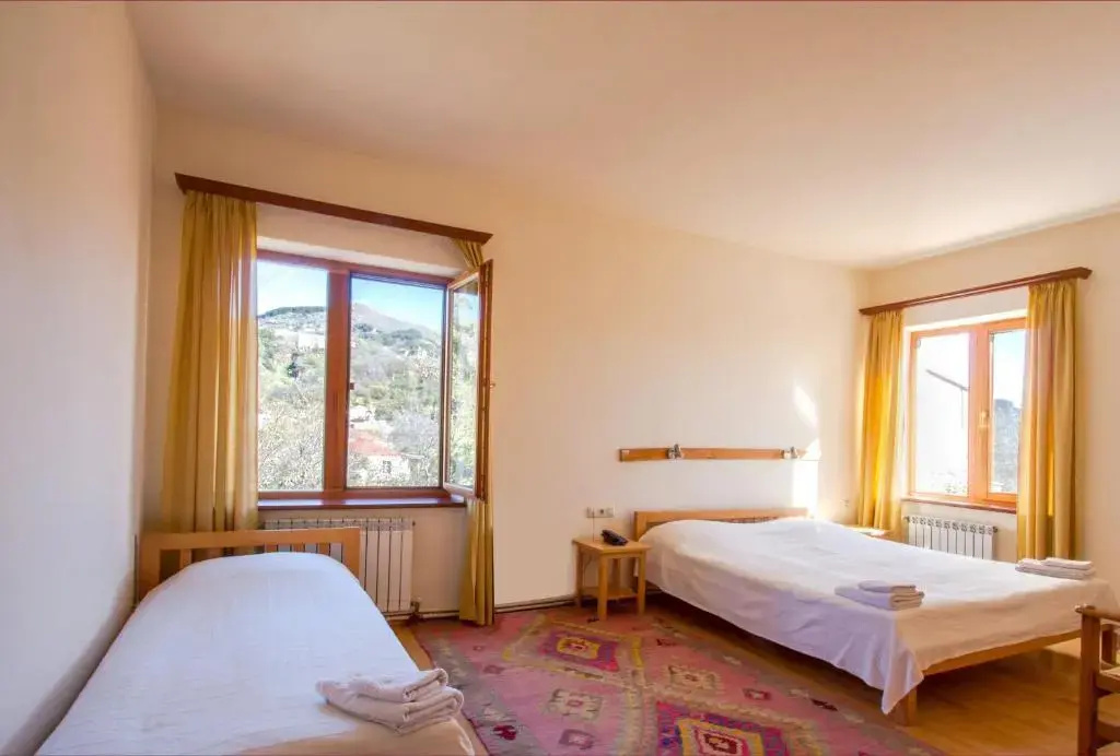 Hotel Mirhav