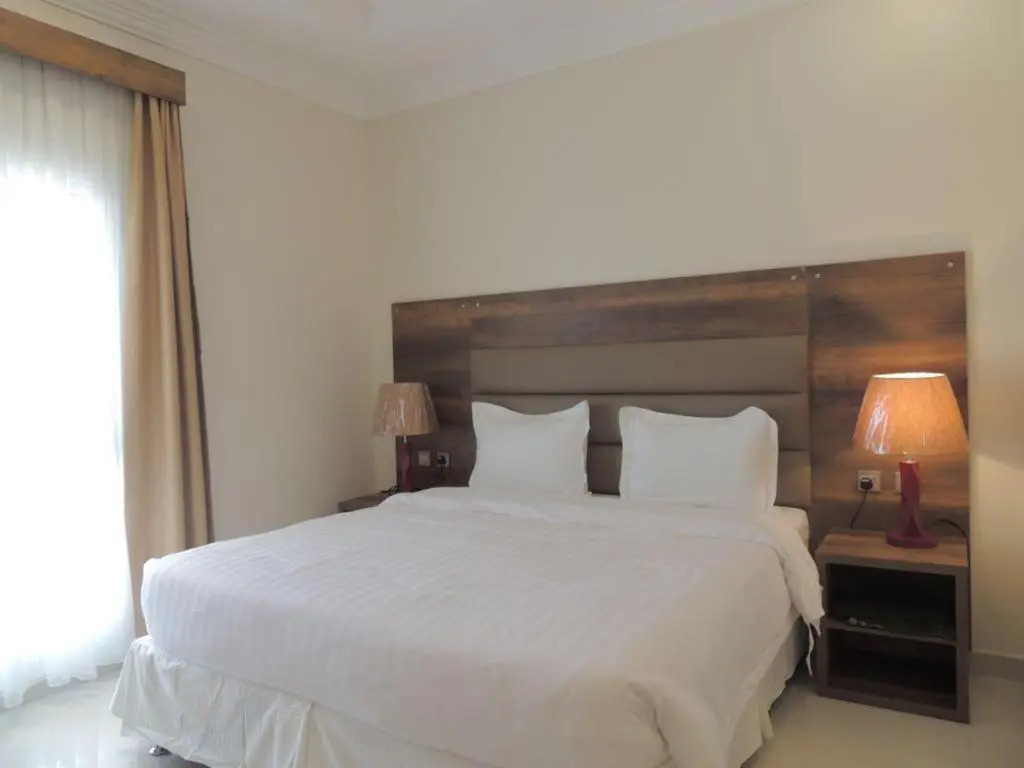 Golden square قولدن سكوير