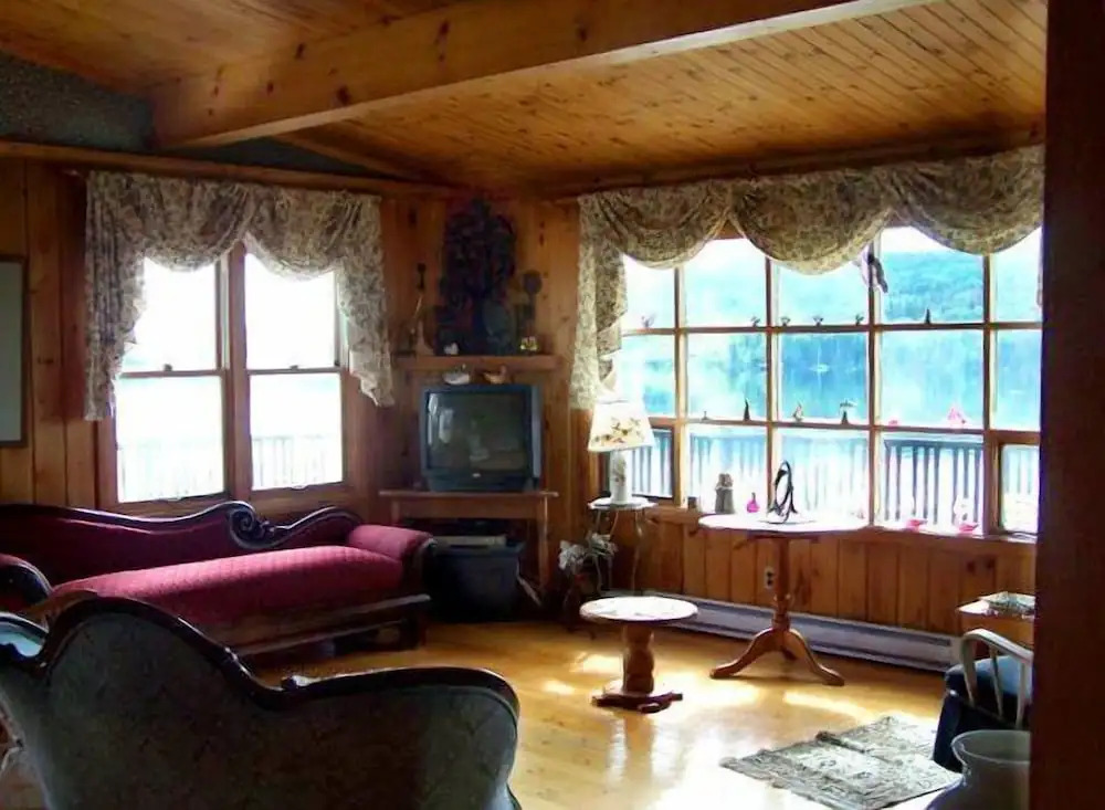 Lynwood Inn