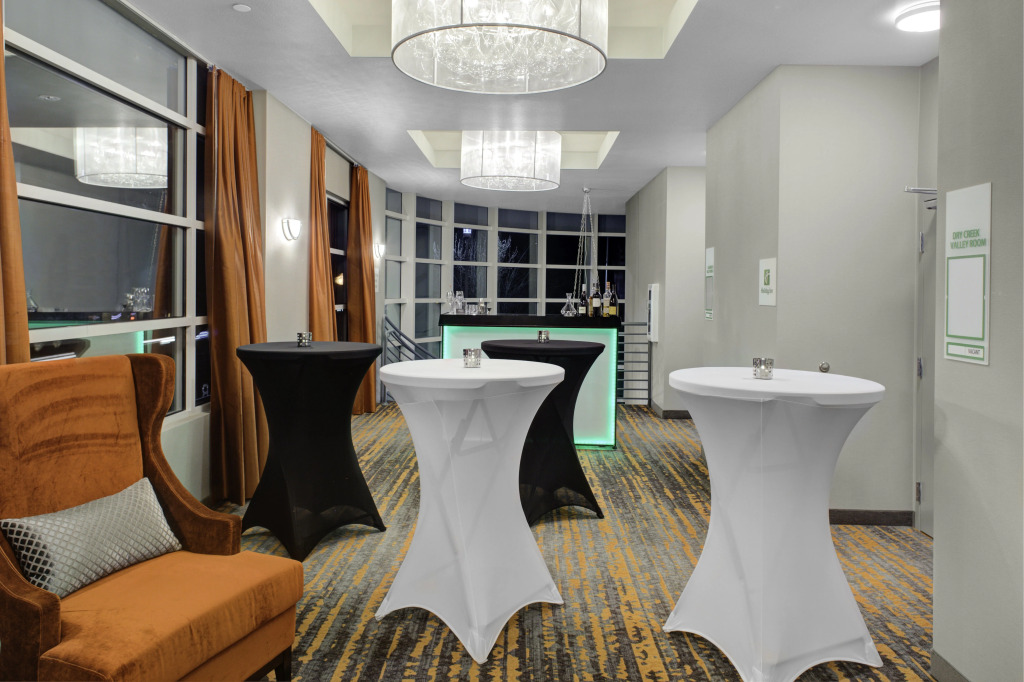 Holiday Inn Windsor - Wine Country by IHG