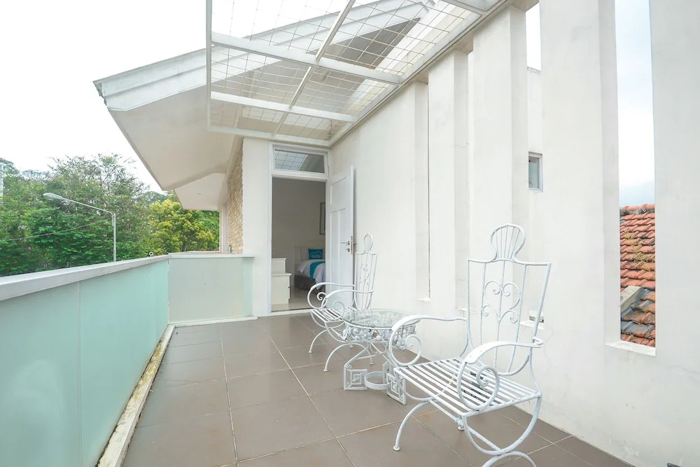 Airy Dago Dipatiukur Kyai Luhur 2 Bandung