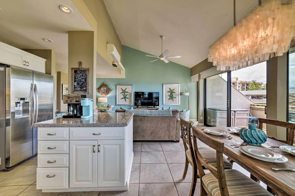 Ocean-view Kihei Condo w/ Pool Access!