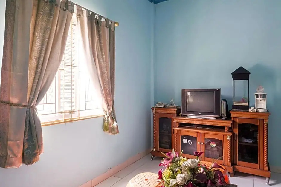 OYO Life 2918 Kost Arrazaq