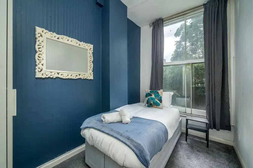 3bedroomed, 2 Baths Flat in Kensington