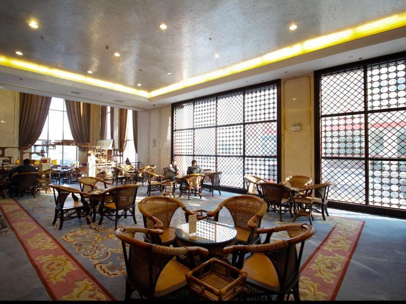 GreenTree Huainan Tianjiaan Square Guangchang road Hotel