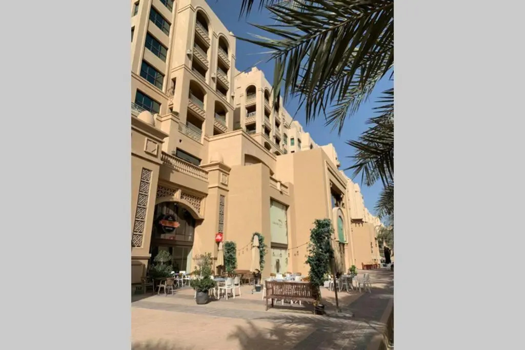5 min walk to Five Palm -spacious (200M2) 3BR+kids