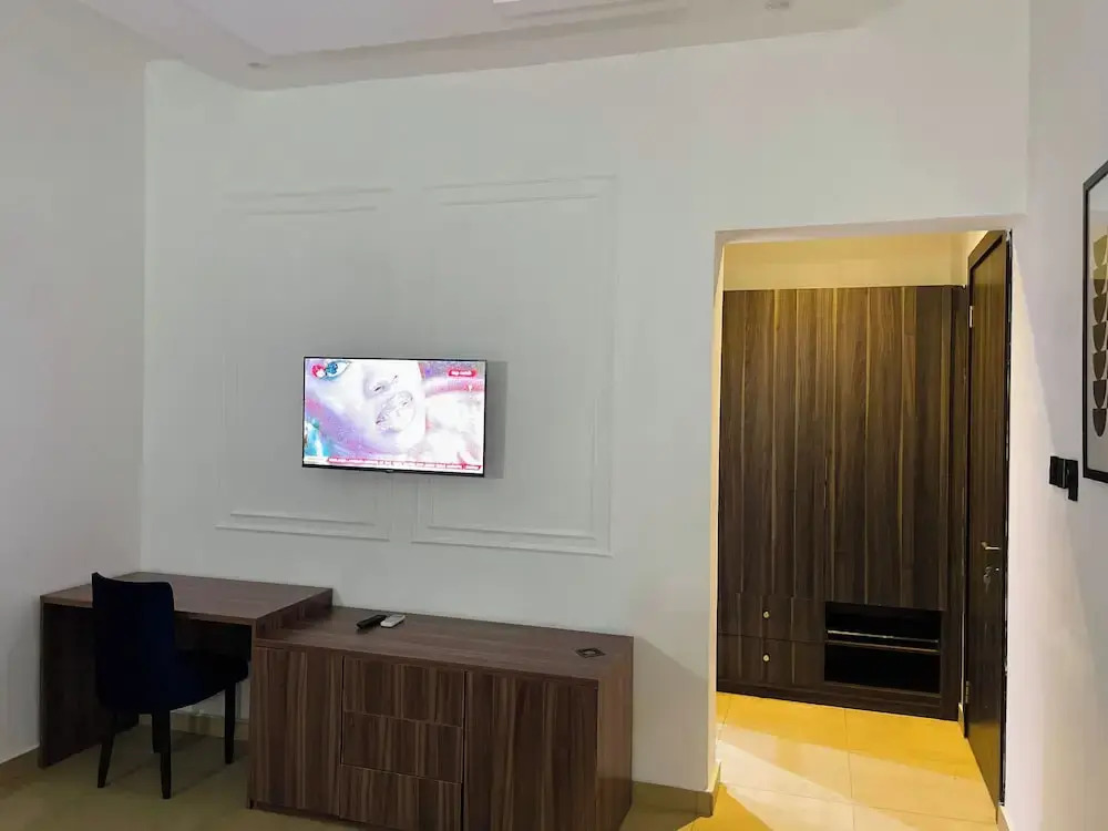 The Azaria Hotel and Apartments