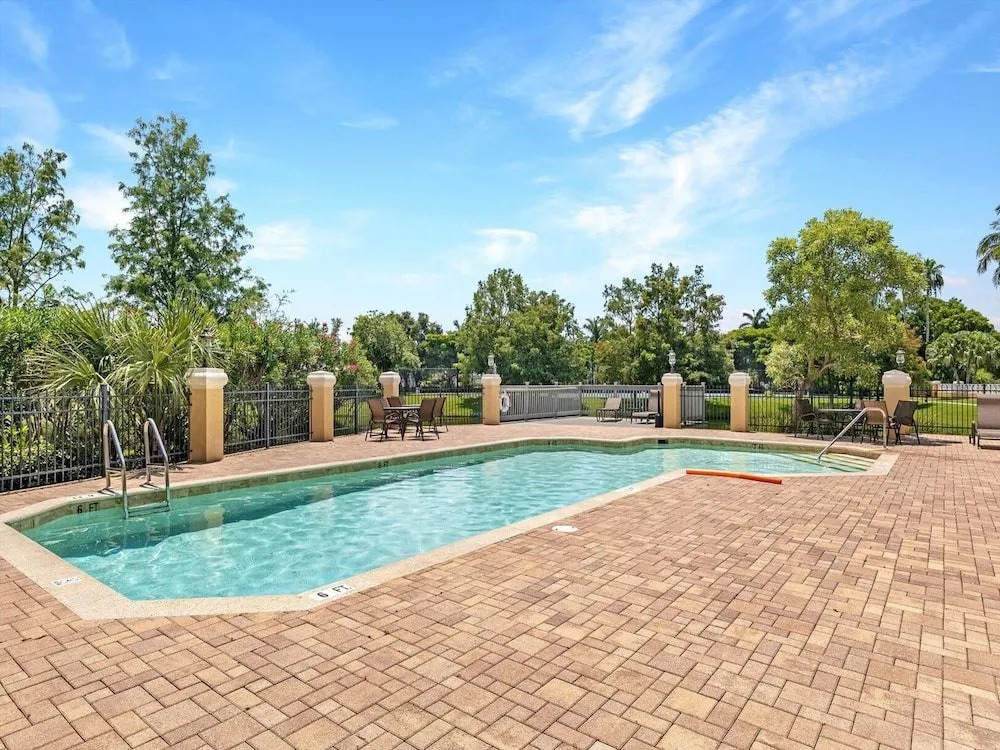 Villa Kylee