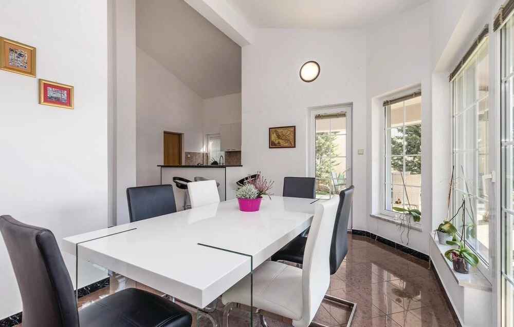 Amazing Home In Novalja With Wifi