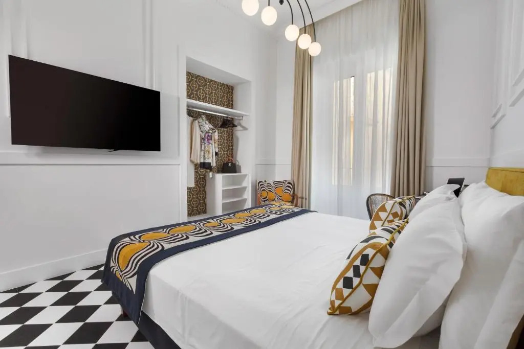 YourHome - Maison Iovino Luxury Rooms
