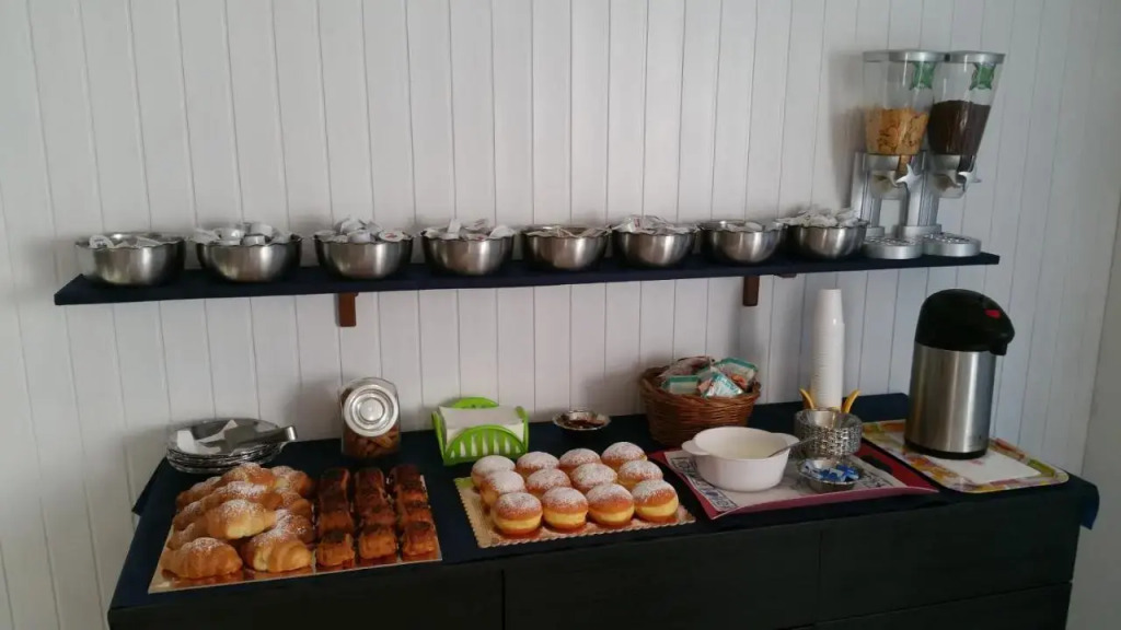 Fiorina Bed&Breakfast - Colazione fino a mezzogiorno - Beach Village gratuito - Aquafan 25e - Oltremare 22e