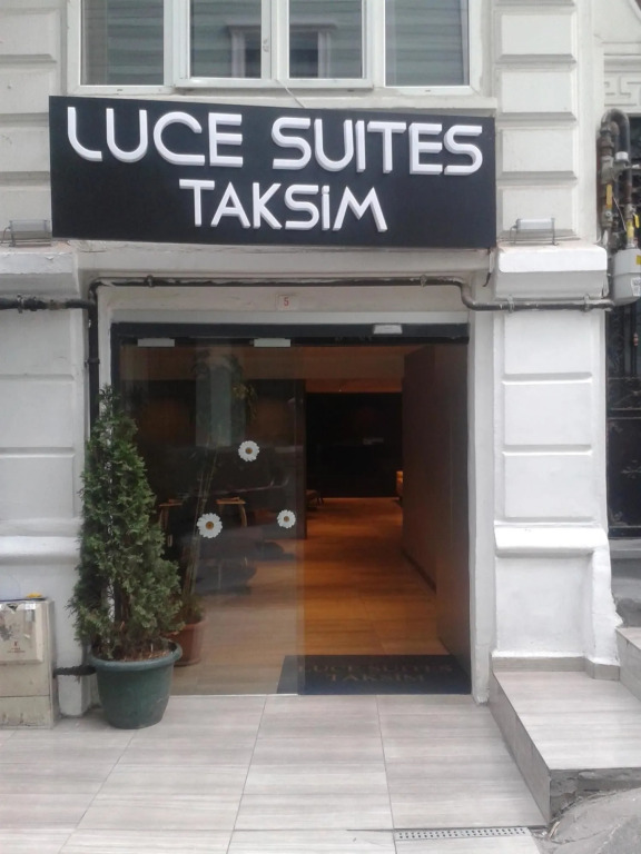 Luce Suite Hotel