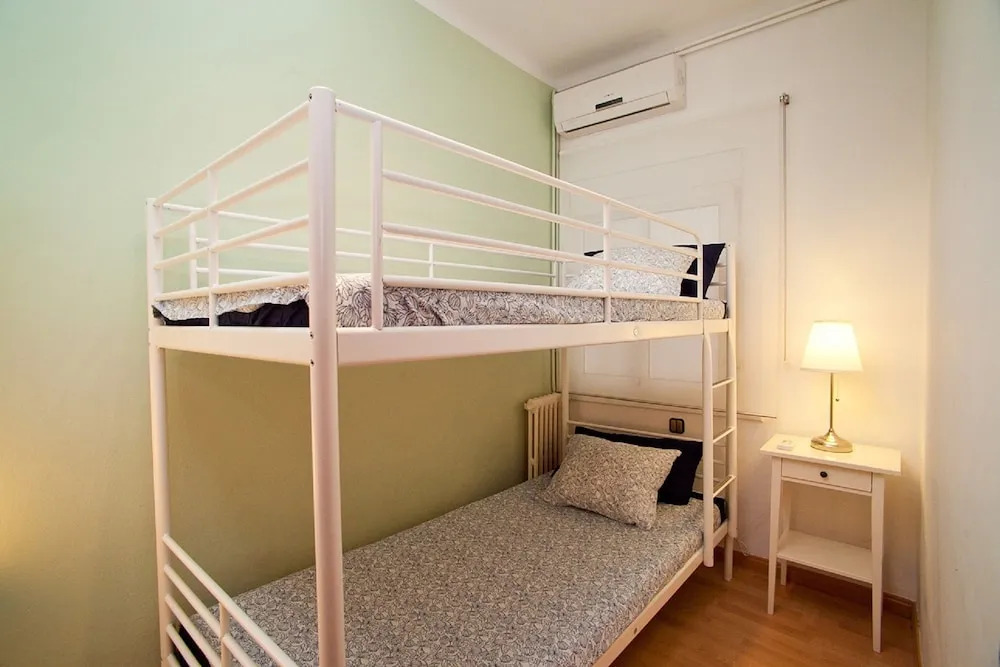 Cozy Eixample Apartment