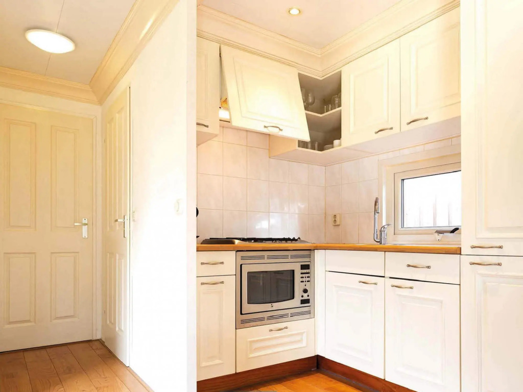 Nice chalet with microwave, 3.5 km. from Wageningen