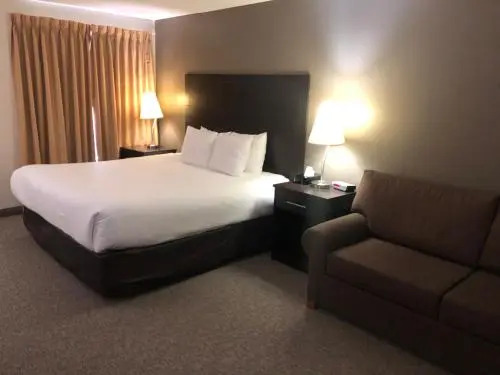The Admiral Inn & Conference Center