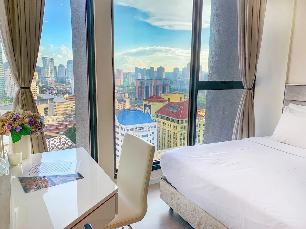 Expressionz Suites, 300mbps Wifi, near KLCC, IJN by Wodages