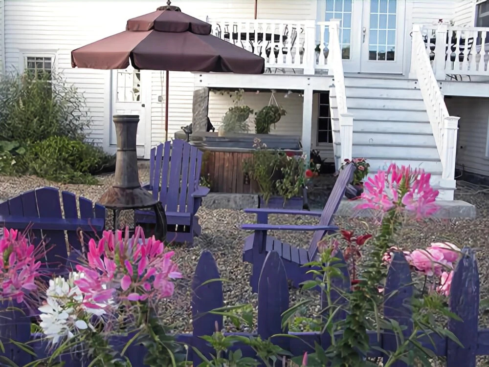 The Perennial Inn