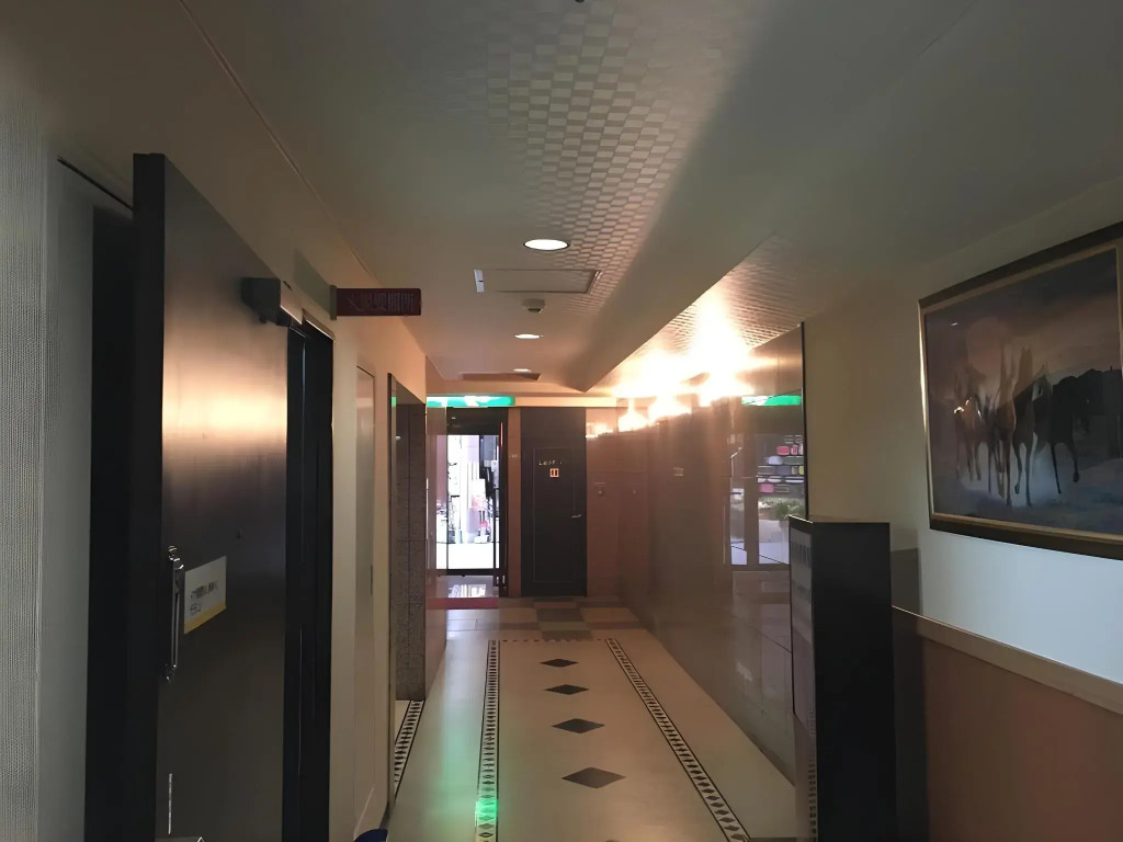Business Inn Sennichimae Hotel