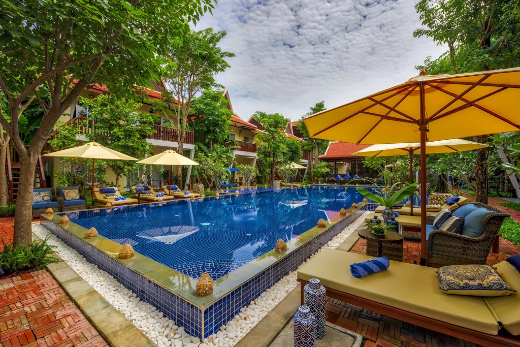 Mane Village Suites