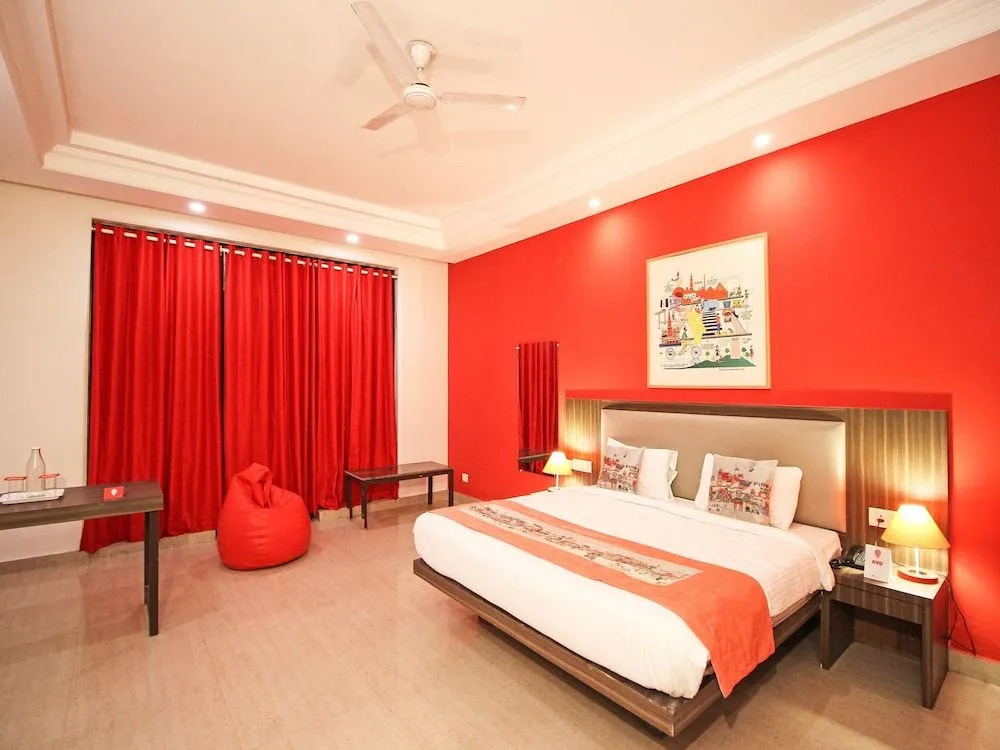 OYO Flagship 273 Noida Expressway SEZ