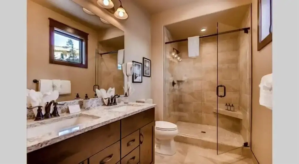 Spacious 4 Bedroom Townhome in River Run Village Within Walking Distance to Gondola and Restaurants