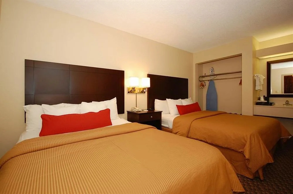 Magnuson Meridian Convention Center